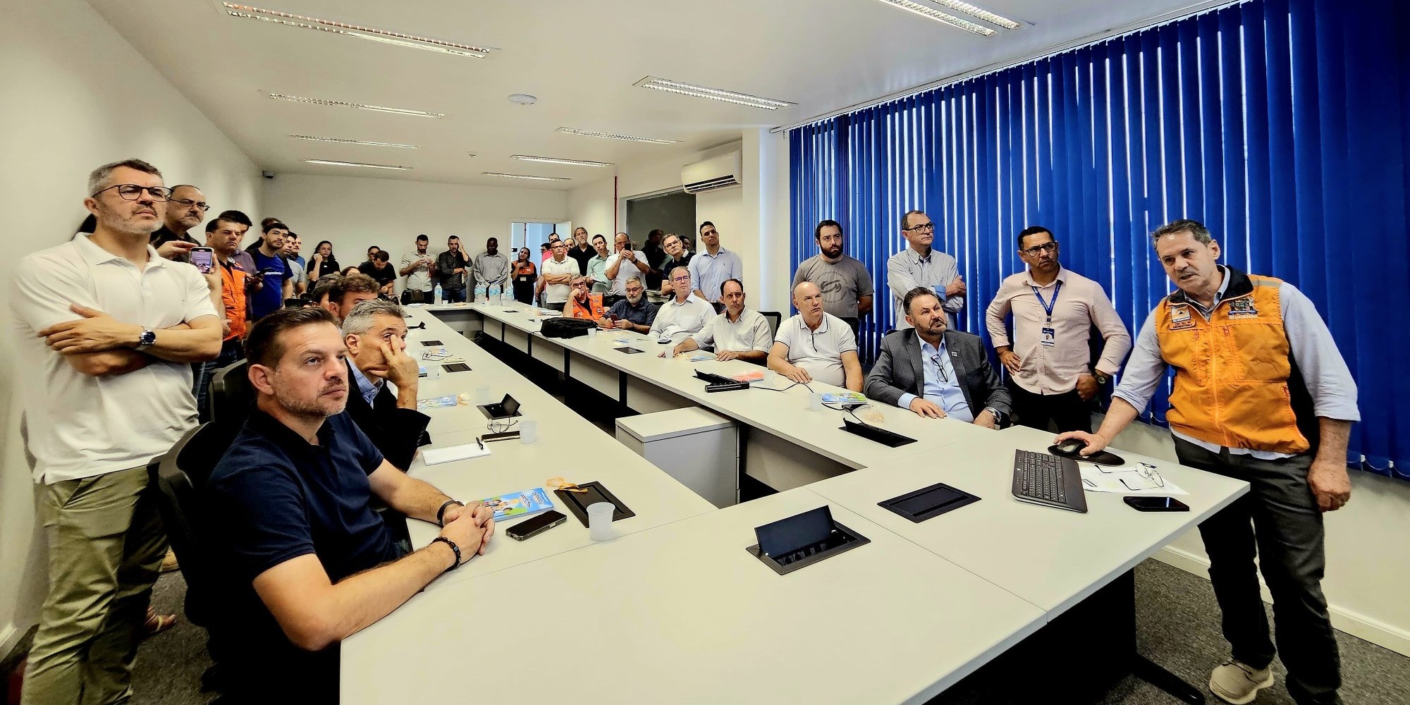 Comitiva do Vale do Taquari visita Centro Integrado de Gerenciamento de Riscos e Desastres