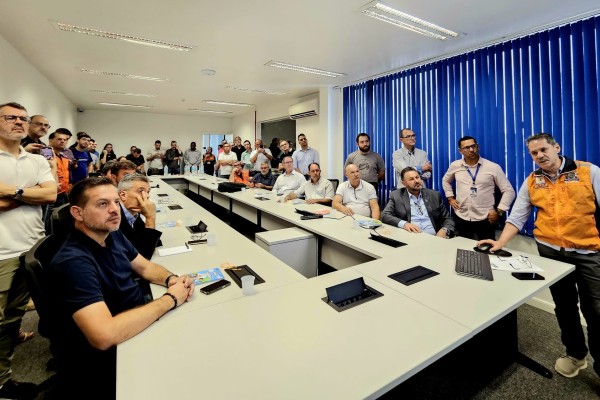 Comitiva do Vale do Taquari visita Centro Integrado de Gerenciamento de Riscos e Desastres