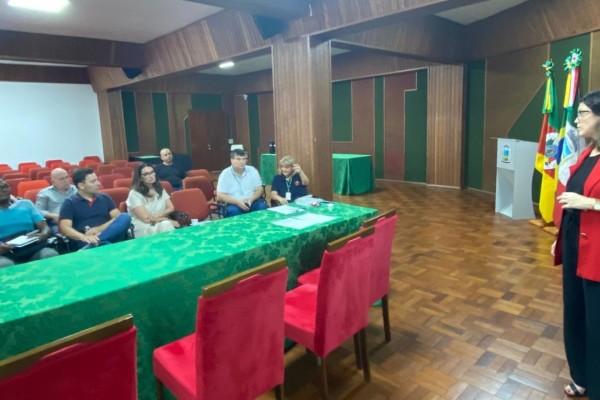 Reunião elege diretoria do Conselho Municipal de Habitação em Encantado
