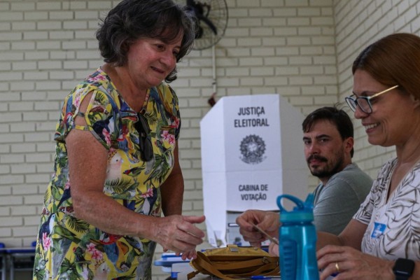 Governo federal acredita em participação histórica de eleitores.