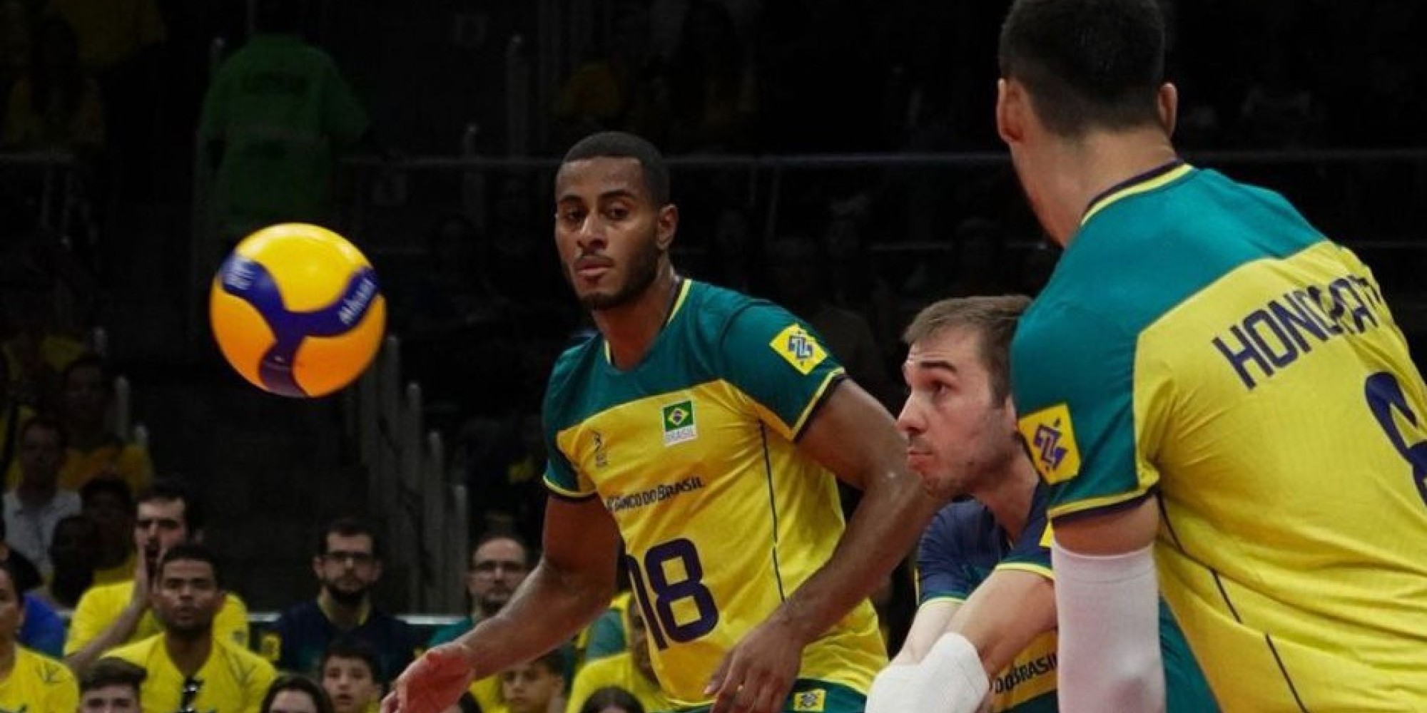 Brasil vence Itália no vôlei e está garantido nos Jogos Olímpicos de Paris