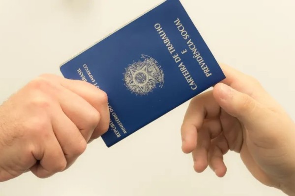 Desemprego no Brasil fica em 8,5% entre fevereiro e abril, a menor taxa para o período desde 2015 