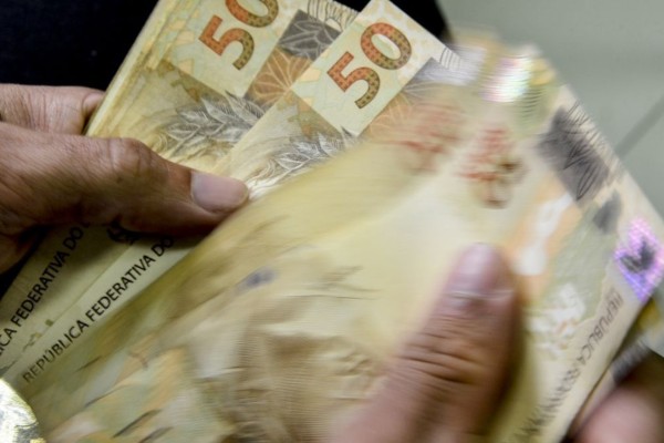 Mutirão nacional para negociação de dívidas com bancos e varejo começa hoje 