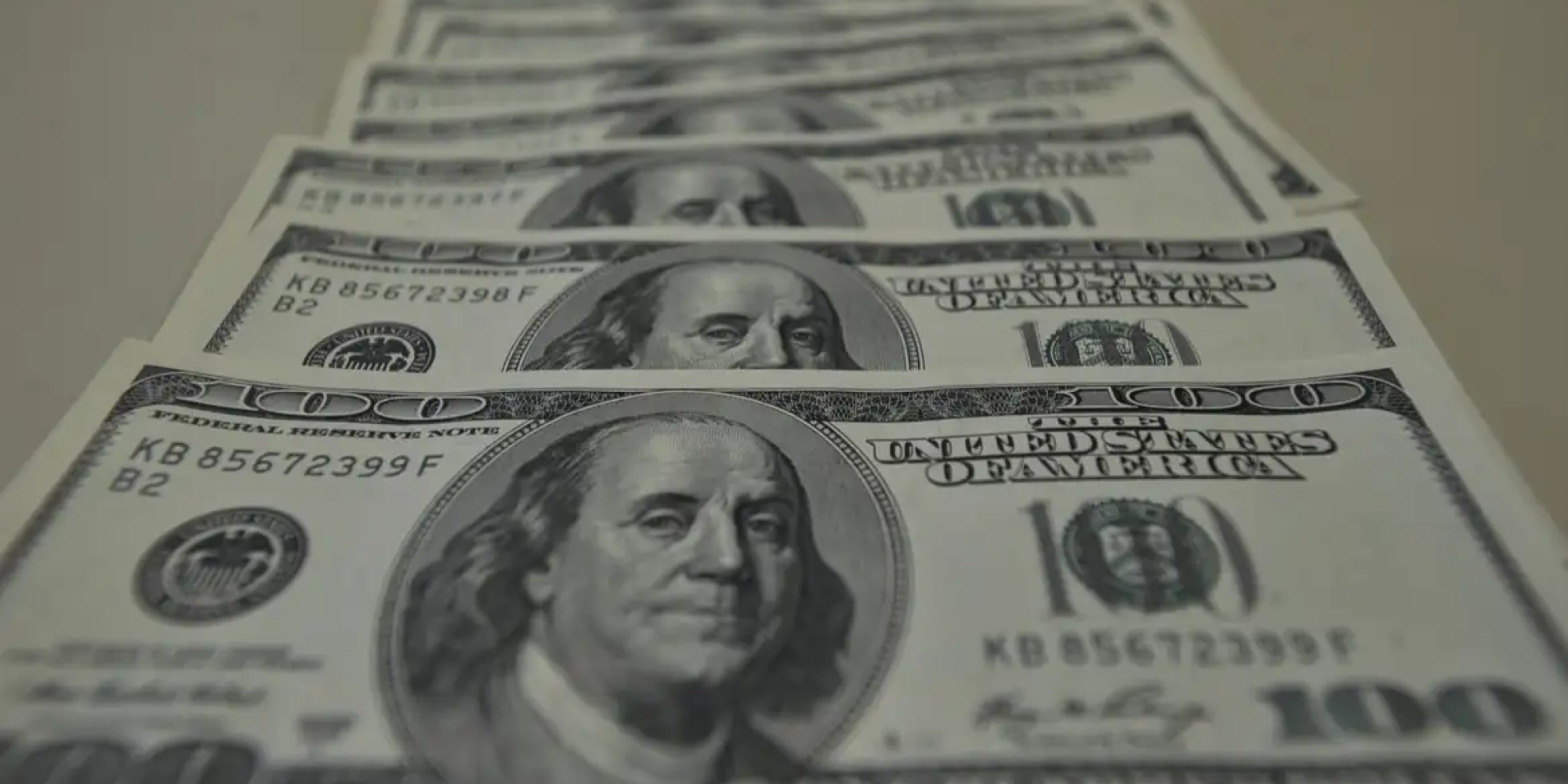 Bolsa sobe pela sétima vez seguida e supera os 127 mil pontos. Bolsa sobe pela sétima vez seguida e supera os 127 mil pontos.