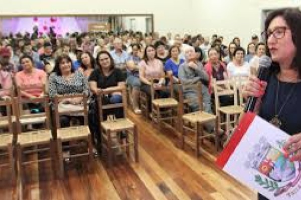“Simplesmente mulheres. Seja o amor da sua vida” é o tema do Fórum deste ano 