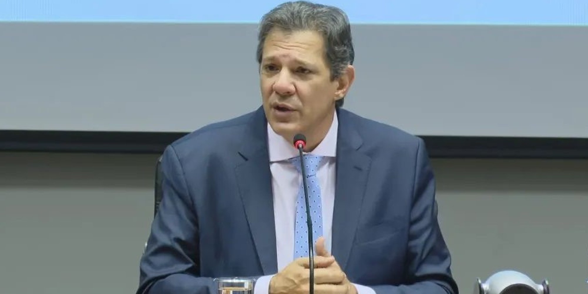 O PIB brasileiro deve crescer 2% em 2023, afirma o Ministro da Fazenda