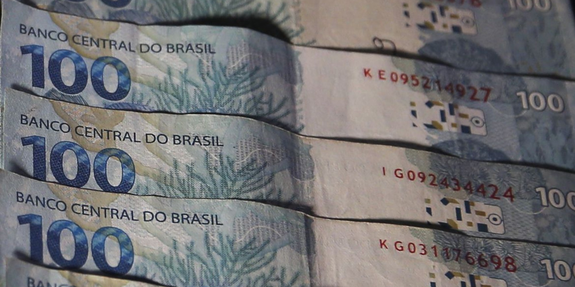 Dinheiro será depositado em conta bancária ou por meio de PIX. Dinheiro será depositado em conta bancária ou por meio de PIX.