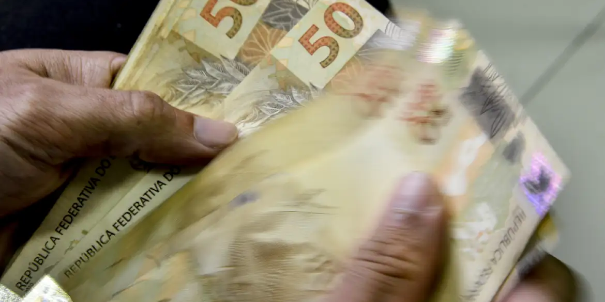 Pagamento para quem ganha um salário começou em 24 de maio. Pagamento para quem ganha um salário começou em 24 de maio.