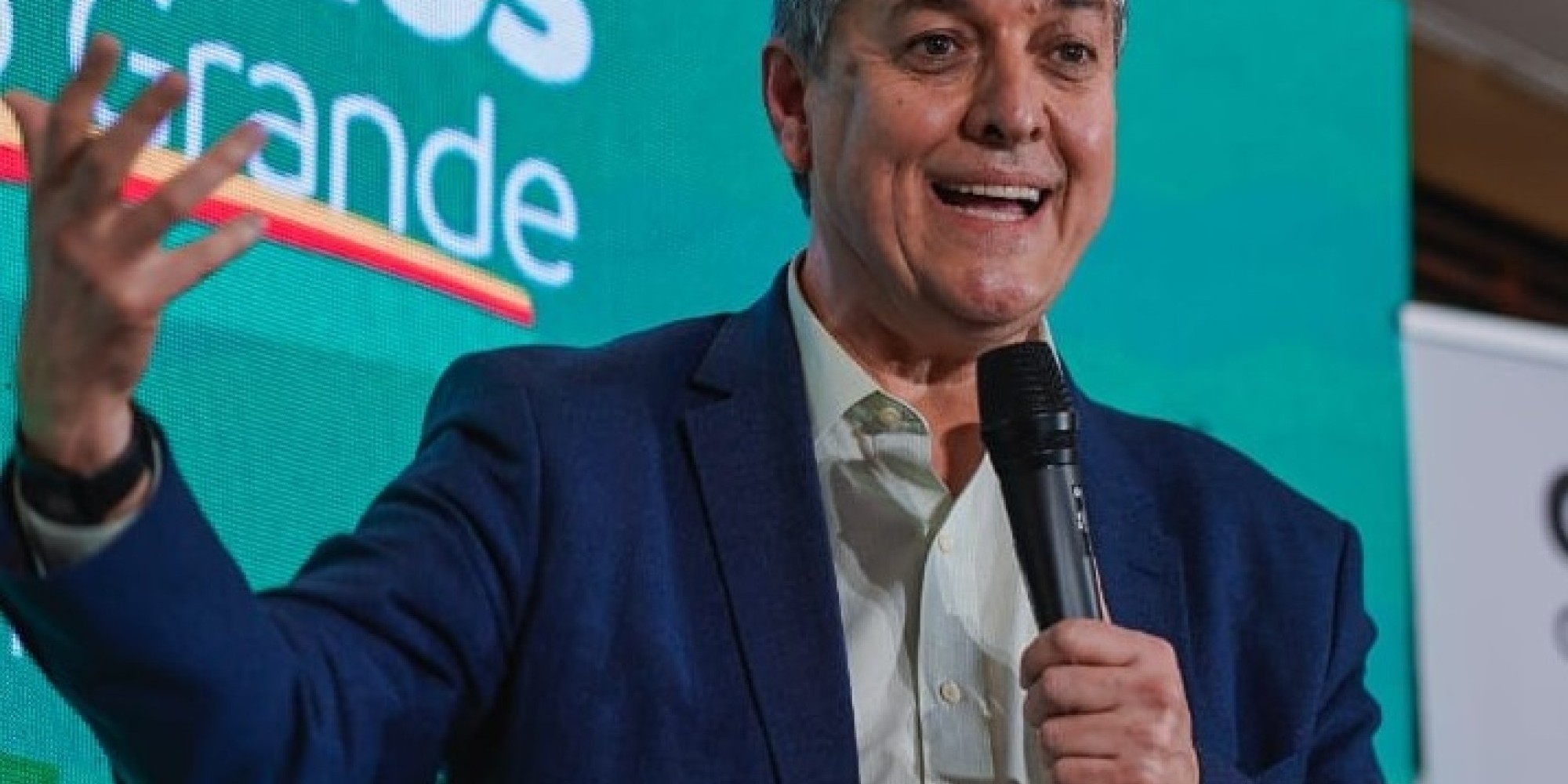 Secretário de Desenvolvimento Econômico do RS lamenta exposição, hipocrisia e falta de participação política na sociedade Secretário de Desenvolvimento Econômico do RS lamenta exposição, hipocrisia e falta de participação política na sociedade
