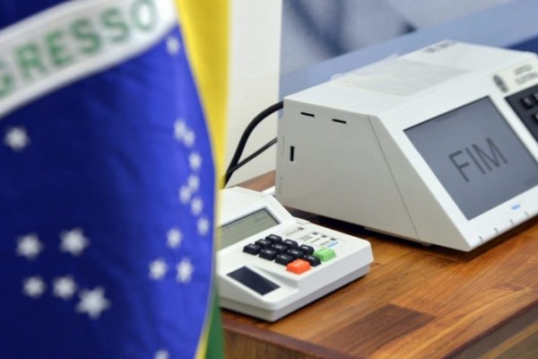 Votação ocorre nos dia s15 e 29 de novembro