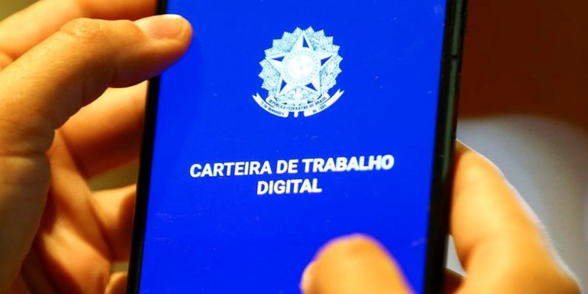 Brasil supera a marca de um milhão de vagas com carteira assinada no primeiro semestre. Brasil supera a marca de um milhão de vagas com carteira assinada no primeiro semestre.