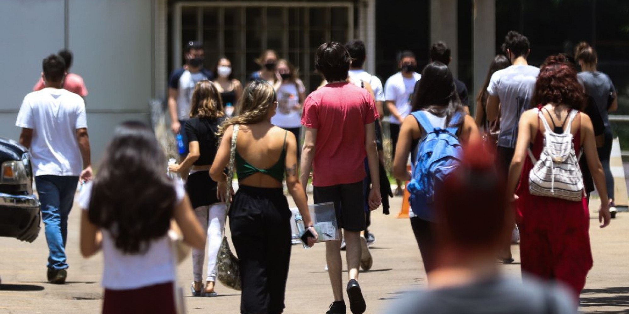 Os selecionados no programa podem receber bolsas de 50% ou 100% em instituições de ensino superior particular de todo o país Os selecionados no programa podem receber bolsas de 50% ou 100% em instituições de ensino superior particular de todo o país