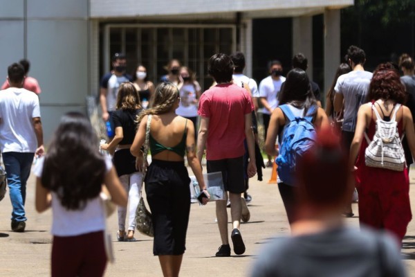 Os selecionados no programa podem receber bolsas de 50% ou 100% em instituições de ensino superior particular de todo o país
