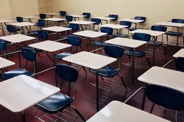 Governo planeja ações para fortalecer permanência de jovens no ensino médio