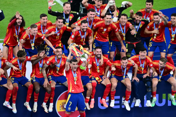 Espanha bate a Inglaterra e é tetracampeã da Eurocopa