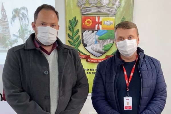 Prefeito Michelon e Umberto Ossing Santana da RGE 