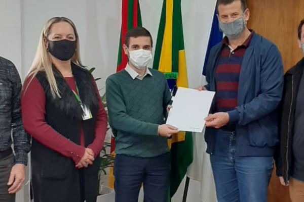 Projeto é feito através de parceria entre Administração Municipal e Sicredi 