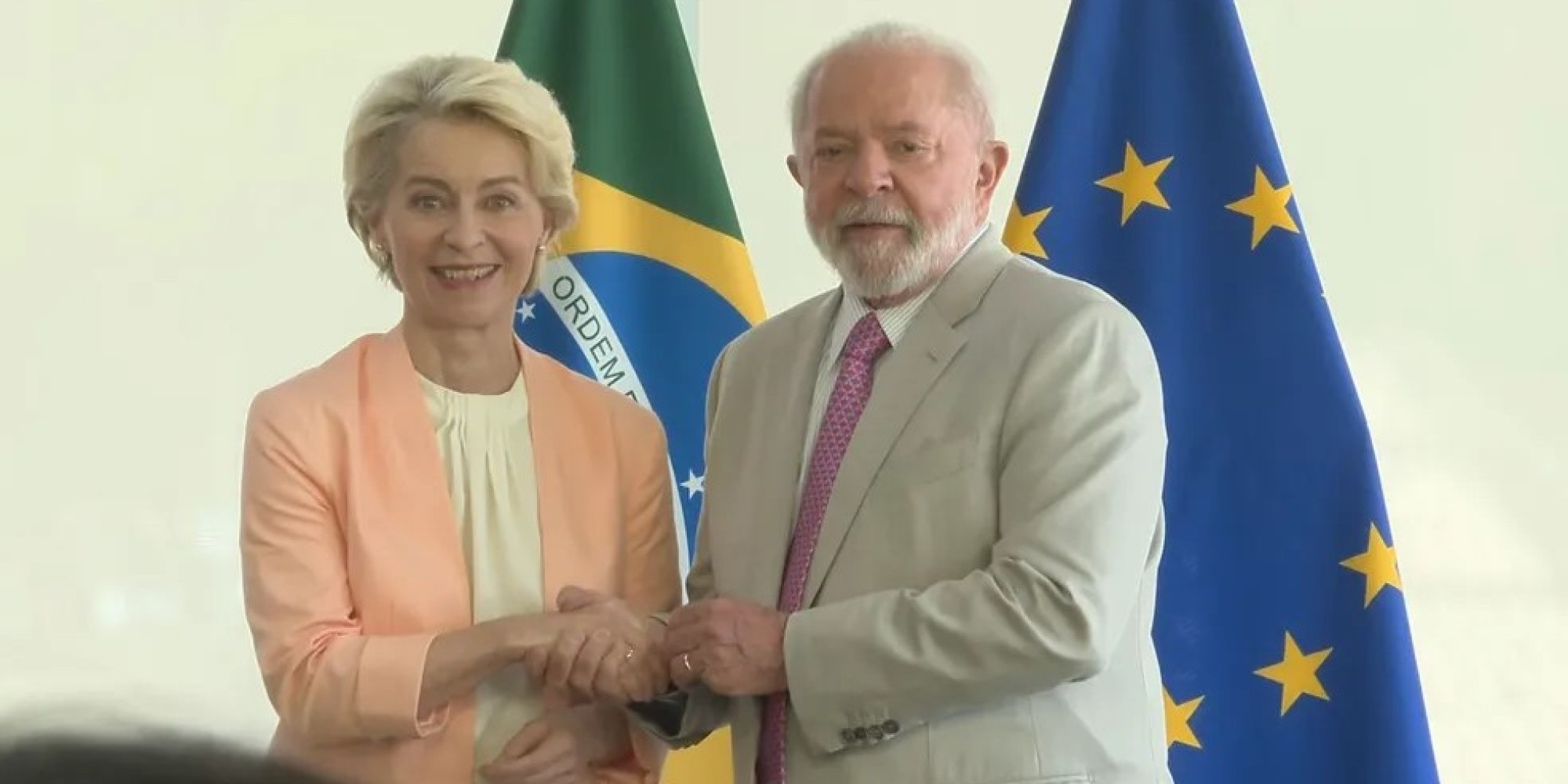 Presidente da Comissão Europeia se reúne em Brasília com Lula