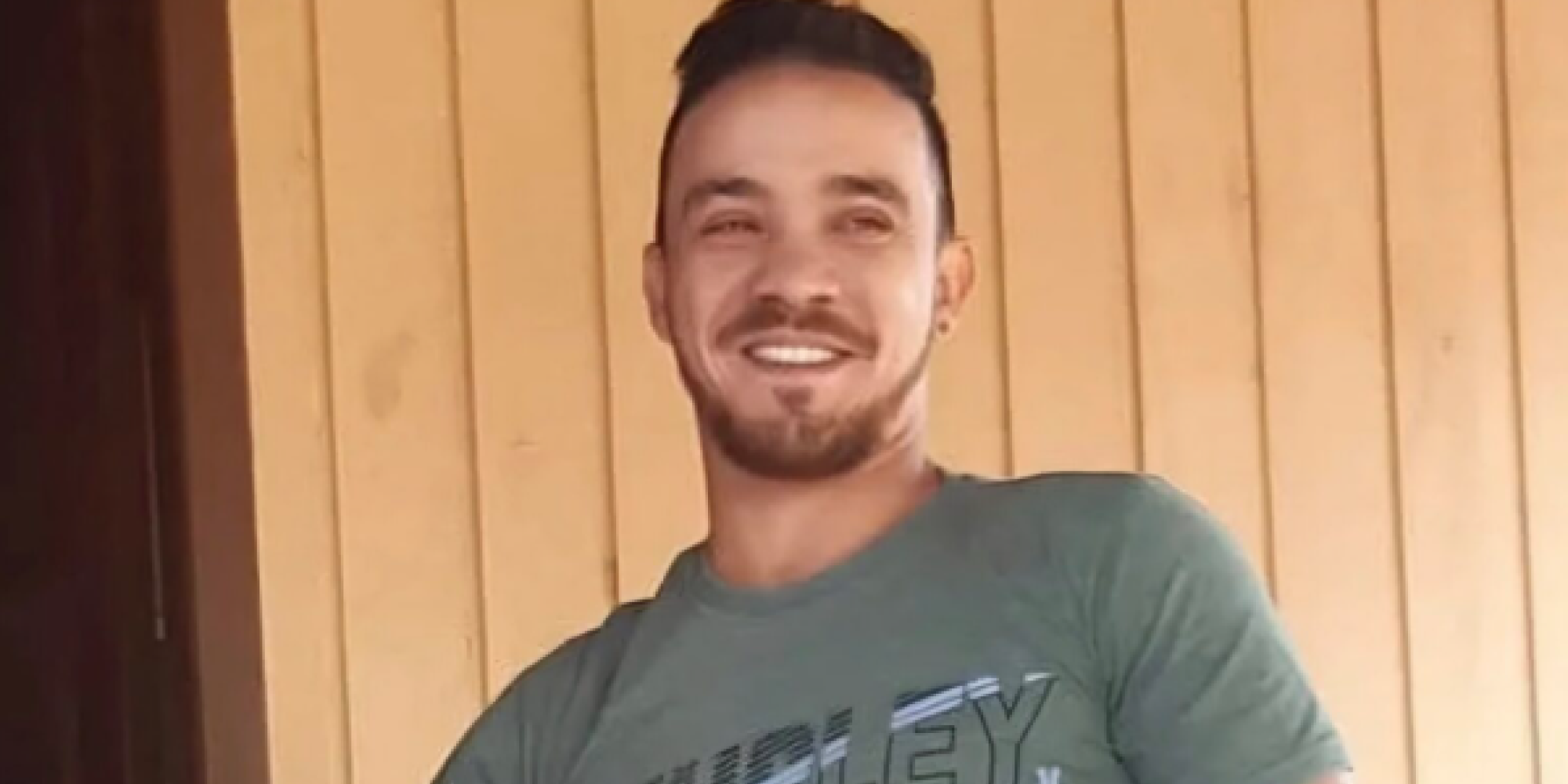 Tiago Jora da Silva, natural de Soledade, não resistiu aos ferimentos e faleceu na noite desta terça-feira (30), no Hospital Bruno Born, em Lajeado. Tiago Jora da Silva, natural de Soledade, não resistiu aos ferimentos e faleceu na noite desta terça-feira (30), no Hospital Bruno Born, em Lajeado.