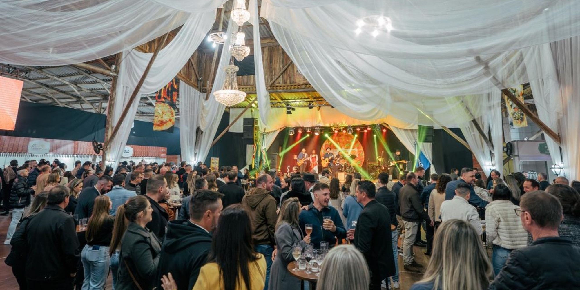 Após receber cerca de 2 mil pessoas nos primeiros dois dias de sua 10ª edição, o festival volta a acontecer nesta sexta (11) e sábado (12), com muita gastronomia, música e ambiente familiar.