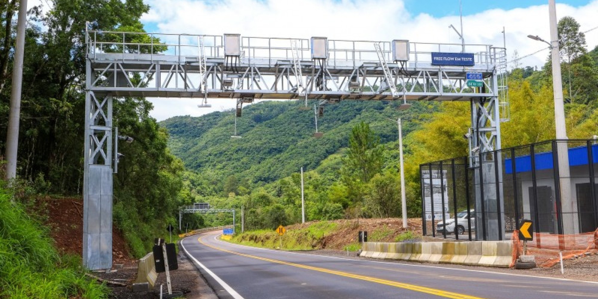 A nova tecnologia entrou em operação em 15 de dezembro pela primeira vez em uma rodovia estadual do país. A nova tecnologia entrou em operação em 15 de dezembro pela primeira vez em uma rodovia estadual do país.