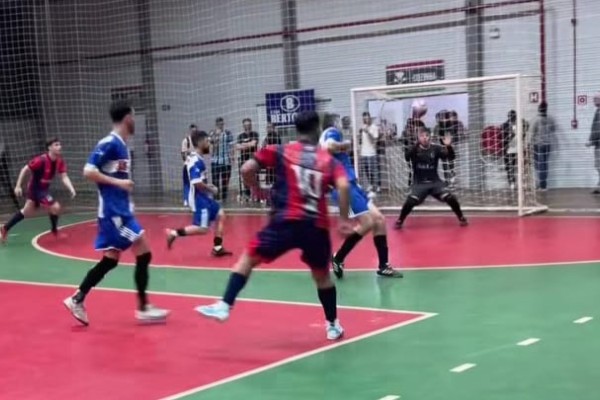 Nacional e Ouro Verde já garantiram classificação na categoria Livre, enquanto Serrano, Lago Azul e Costi brigam pelas duas vagas restantes; Sub-16 tem confrontos semifinais definidos e Veteranos conhecerão classificados nesta quinta (18).
