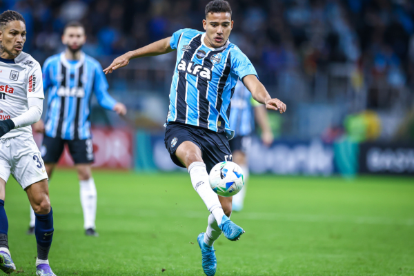Após derrota no jogo de ida, o Tricolor precisava vencer por pelo menos dois gols de diferença para levar a decisão aos pênaltis; 46 mil torcedores estiveram na Arena, na noite desta quarta-feira (23).