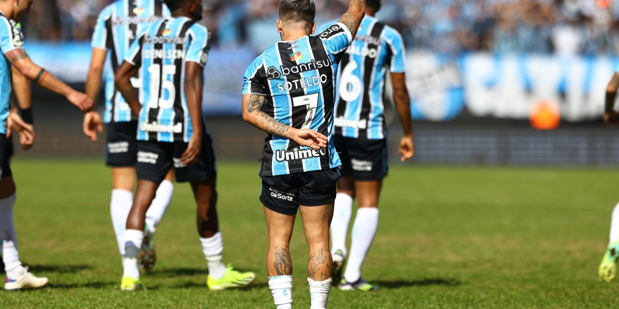 Os gols gremistas foram marcados por Soteldo e Reinaldo. Os gols gremistas foram marcados por Soteldo e Reinaldo.