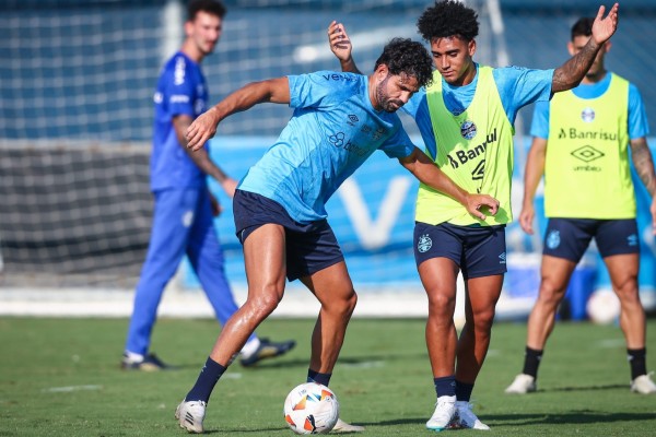 Tricolor realizou o último treinamento antes do confronto desta terça-feira (9).