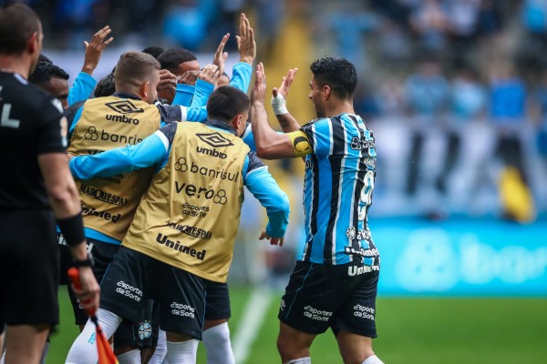 Com a vitória por 2 a 0, Tricolor chegou a 39 pontos, ocupando a terceira posição na tabela de classificação.