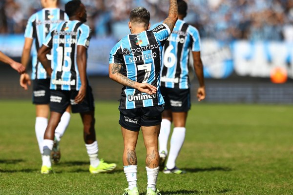Os gols gremistas foram marcados por Soteldo e Reinaldo.