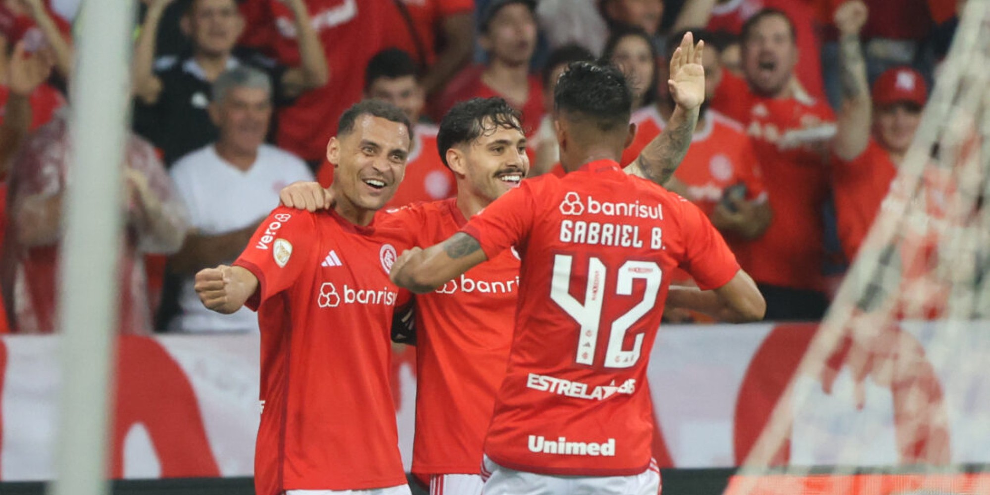 Enner Valencia, Alan Patrick e Pedro Henrique marcaram os gols colorados. Enner Valencia, Alan Patrick e Pedro Henrique marcaram os gols colorados.