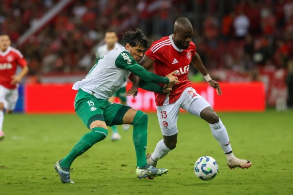 Facundo Torres marcou o único gol do jogo na noite desta quarta-feira (16), pela quarta rodada do Brasileirão. O Colorado voltará a campo no sábado (19), às 21h, na Arena, para o clássico Gre-Nal.