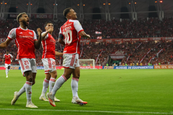 Com gols de Alan Patrick e Wesley, Colorado vence no Beira-Rio e chega aos 45 pontos; próximo confronto será contra o Corinthians, antes da pausa para a Data FIFA.