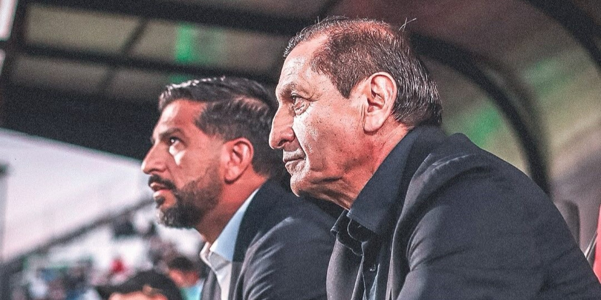 Argentino de 66 anos chega para dar resposta imediata no vestiário, após vencer disputa com Luis Zubeldía, e pode estrear sábado (27) contra o Juventude.