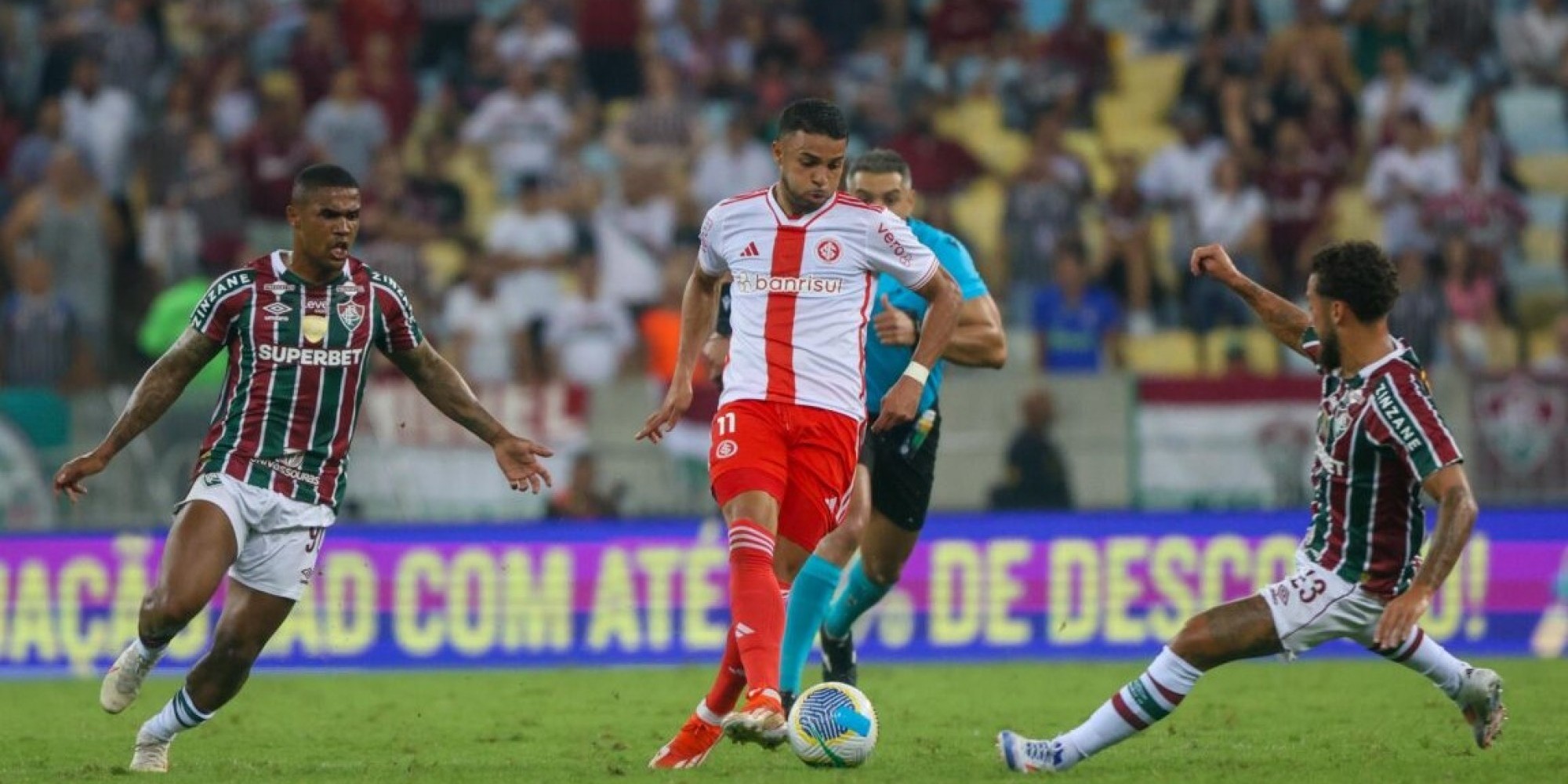No primeiro tempo, Igor Gomes abriu o placar para o Colorado, mas Ganso deixou tudo igual para o Tricolor das Laranjeiras. No primeiro tempo, Igor Gomes abriu o placar para o Colorado, mas Ganso deixou tudo igual para o Tricolor das Laranjeiras.