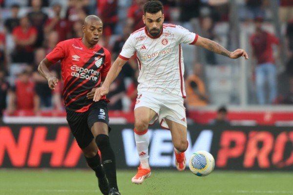 Canobbio fez o único gol da partida aos 25min do segundo tempo. O uruguaio ainda foi expulso aos 42min, mas o Furacão segurou a vitória.