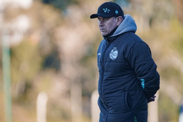 A goleada de 4 a 0 aconteceu nesta quarta (2), em Caxias do Sul; a equipe de Claudio Tencati enfrentará o Sport no dia 14 de julho, no Jaconi, no retorno ao Brasileirão. O Lajeadense, por sua vez, vai receber o Bagé no domingo (6), pela Divisão de Acesso.