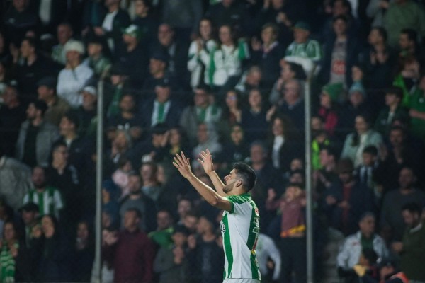 Os gols da equipe alviverde foram de Ronie Carrillo e Danillo Boza, com Gustavo Henrique descontando para o time paulista.