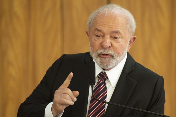 Cúpula no Itamaraty discutirá retomada da integração regional.