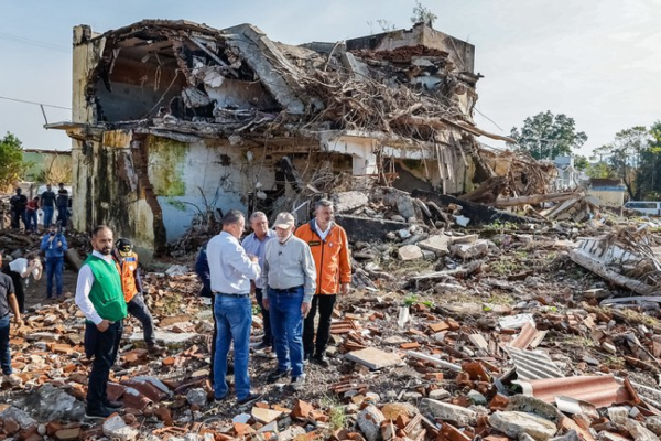 O anúncio foi feito durante visita do presidente Lula ao Vale do Taquari, nesta quinta-feira (6), e o programa vai beneficiar mais de 430 mil pessoas no estado.