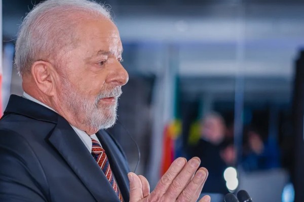 Lula recusa convite de Putin para ir à Rússia 