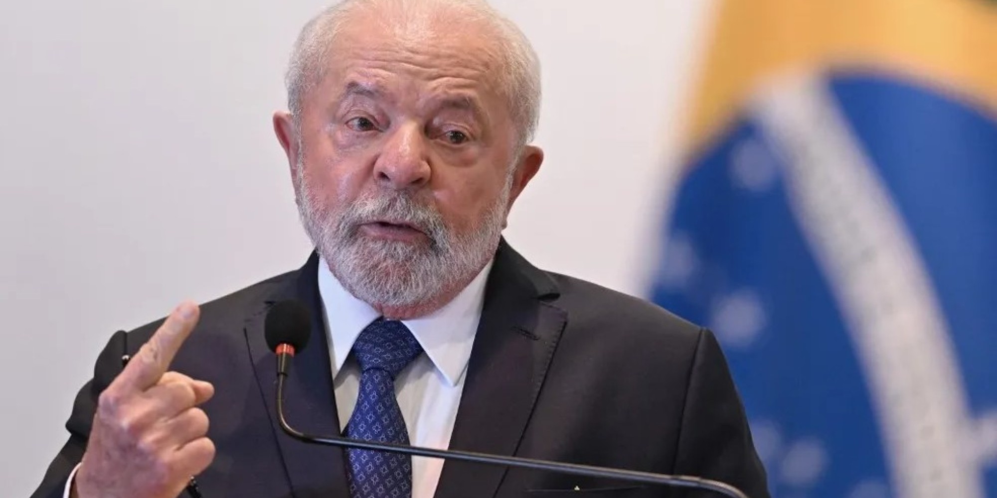 Terceiro levantamento do ano aponta que o governo Lula é aprovado por 37% e reprovado por 28% dos brasileiros