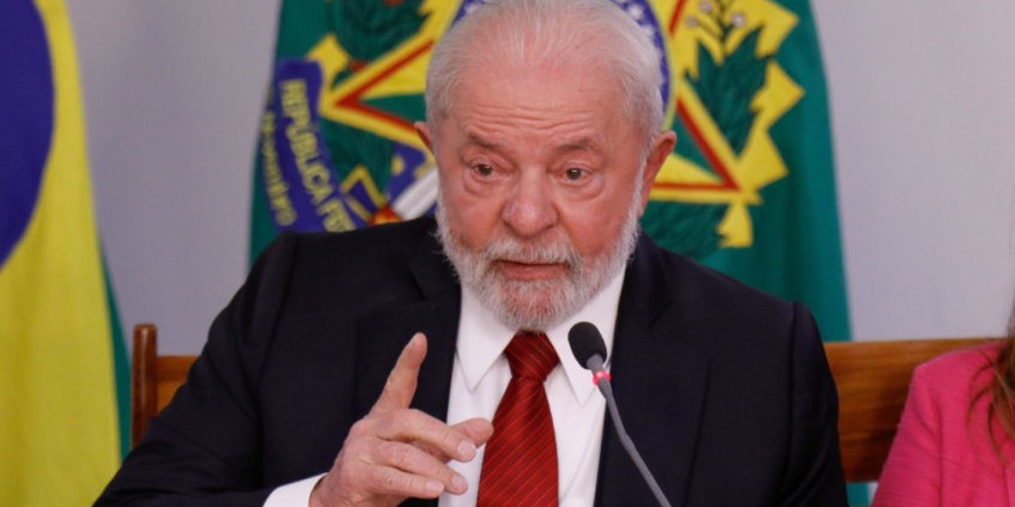 Presidente Lula deve fazer novo procedimento para reduzir dores no quadril nesta quarta