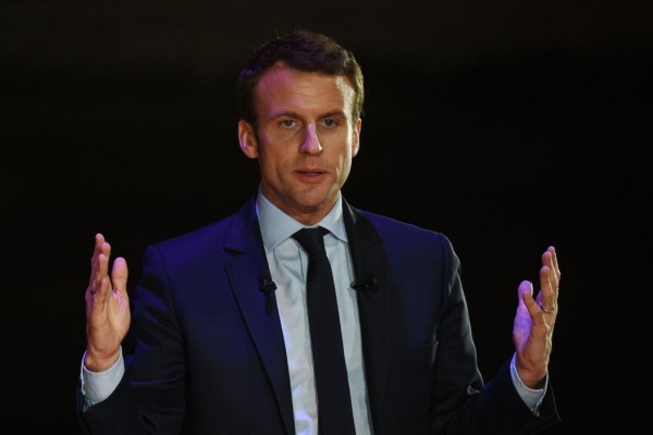 Ele derrotou a candidata de extrema-direita Marine Le Pen