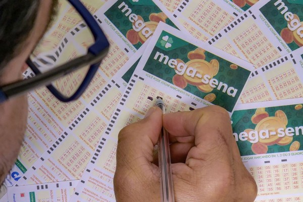 Nenhum apostador acertou as seis dezenas sorteadas nesta terça-feira (22).
