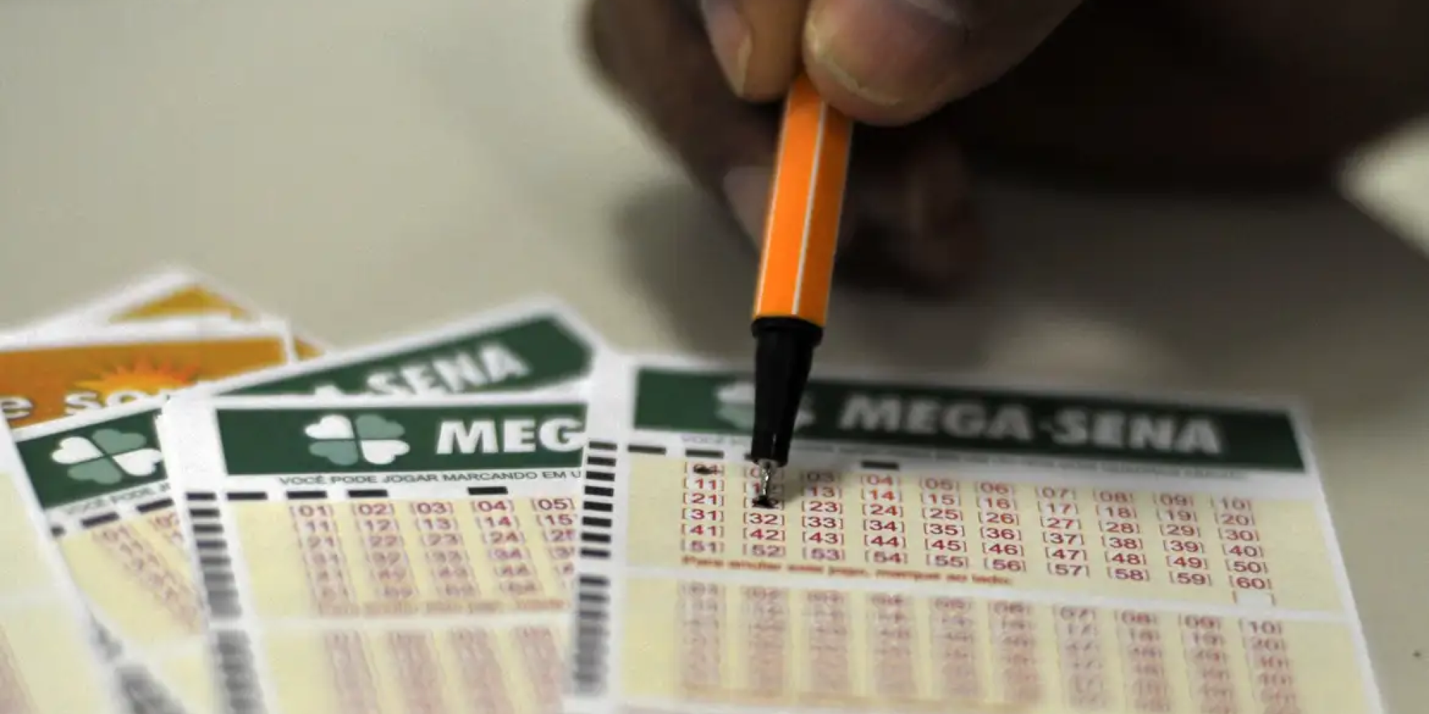Mega-Sena acumula e prêmio vai a R$ 18 milhões