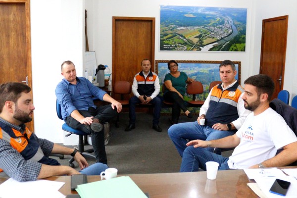 O prefeito, Mateus Trojan, apresentou dez demandas ao vice-governador, Gabriel Souza, na manhã desta quarta-feira