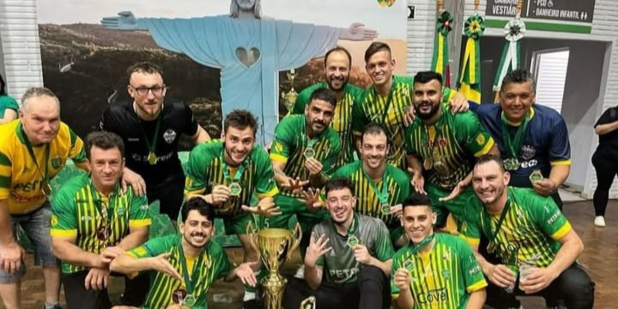 Equipe da Vila Moça venceu as finais do Livre e do Sub-16. O Clube Atlético Navegantes ficou com a taça entre os Veteranos. Equipe da Vila Moça venceu as finais do Livre e do Sub-16. O Clube Atlético Navegantes ficou com a taça entre os Veteranos.