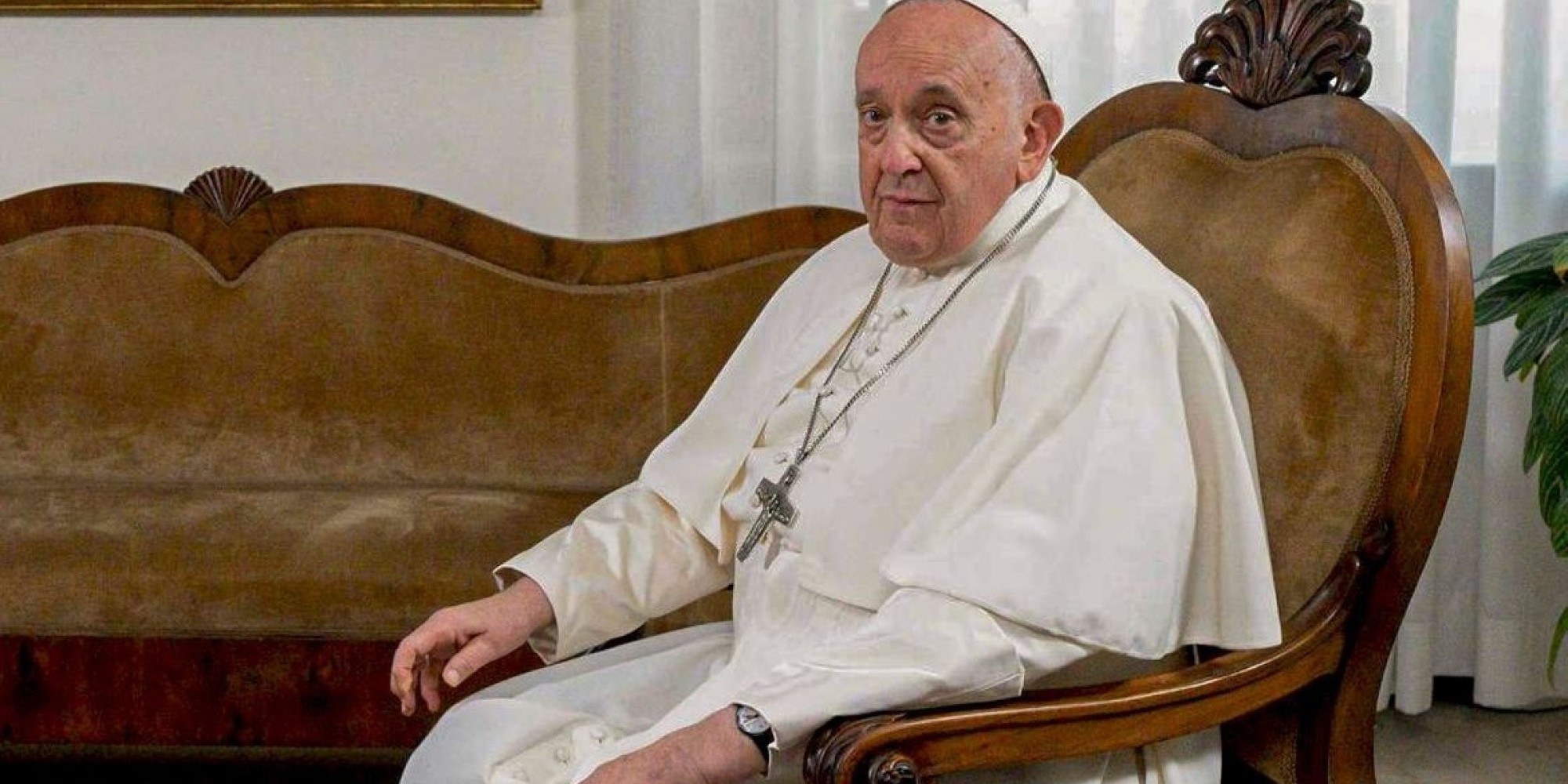 O Vaticano divulgou um comunicado na manhã desta segunda-feira (17) e afirmou que o quadro exige uma internação hospitalar adequada. O Vaticano divulgou um comunicado na manhã desta segunda-feira (17) e afirmou que o quadro exige uma internação hospitalar adequada.